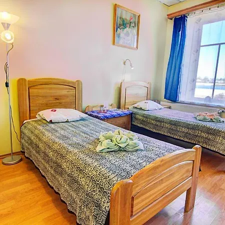 Ξενοδοχείο Luiize 2*